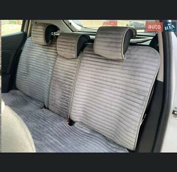 Сірий Рено Меган, об'ємом двигуна 1.5 л та пробігом 245 тис. км за 7500 $, фото 22 на Automoto.ua