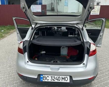 Сірий Рено Меган, об'ємом двигуна 1.46 л та пробігом 227 тис. км за 7200 $, фото 4 на Automoto.ua