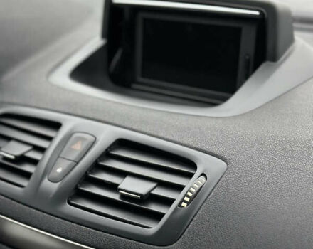 Серый Рено Меган, объемом двигателя 1.5 л и пробегом 193 тыс. км за 8100 $, фото 35 на Automoto.ua