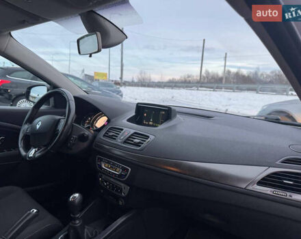 Серый Рено Меган, объемом двигателя 1.5 л и пробегом 249 тыс. км за 6999 $, фото 28 на Automoto.ua