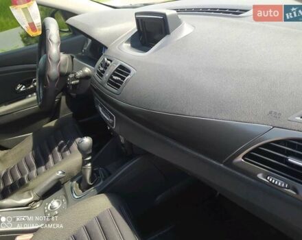 Серый Рено Меган, объемом двигателя 1.5 л и пробегом 226 тыс. км за 8300 $, фото 59 на Automoto.ua