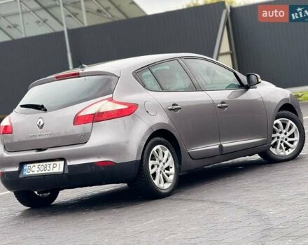 Рено Меган 2013 в Самборе на Automoto.ua Серый Рено Меган, объемом двигателя 1.46 л и пробегом 267 тыс. км за 7950 $, фото 10 на Automoto.ua