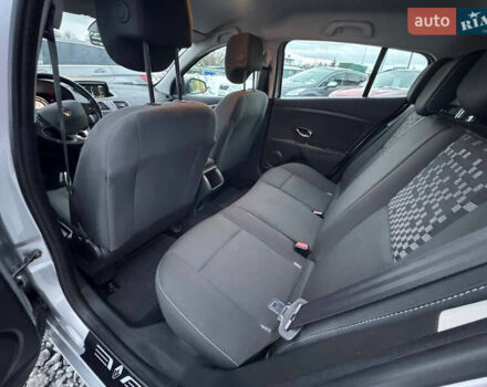 Серый Рено Меган, объемом двигателя 1.5 л и пробегом 249 тыс. км за 6999 $, фото 34 на Automoto.ua