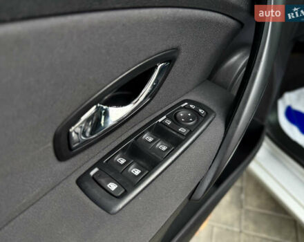 Сірий Рено Меган, об'ємом двигуна 1.5 л та пробігом 198 тис. км за 8599 $, фото 18 на Automoto.ua