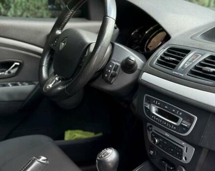 Рено Меган 2013 в Самборе на Automoto.ua Серый Рено Меган, объемом двигателя 1.46 л и пробегом 267 тыс. км за 7950 $, фото 21 на Automoto.ua