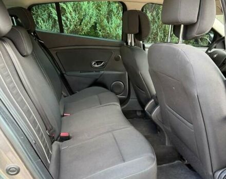 Рено Меган 2013 в Самборе на Automoto.ua Серый Рено Меган, объемом двигателя 1.46 л и пробегом 267 тыс. км за 7950 $, фото 30 на Automoto.ua