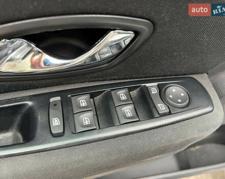 Серый Рено Меган, объемом двигателя 1.5 л и пробегом 228 тыс. км за 7690 $, фото 15 на Automoto.ua