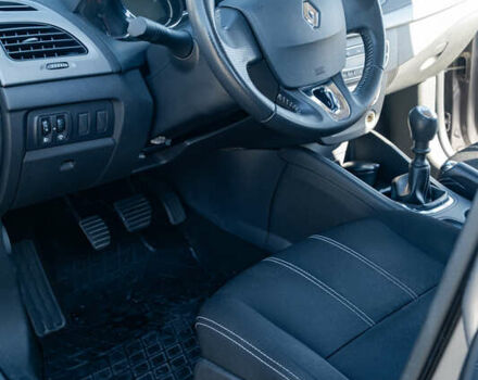 Серый Рено Меган, объемом двигателя 1.46 л и пробегом 113 тыс. км за 8500 $, фото 12 на Automoto.ua