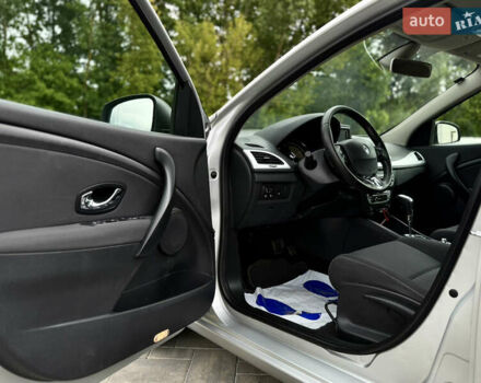 Серый Рено Меган, объемом двигателя 1.5 л и пробегом 198 тыс. км за 8499 $, фото 16 на Automoto.ua