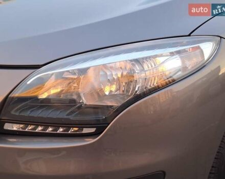 Рено Меган 2013 в Одессе на Automoto.ua Серый Рено Меган, объемом двигателя 1.6 л и пробегом 52 тыс. км за 8990 $, фото 8 на Automoto.ua