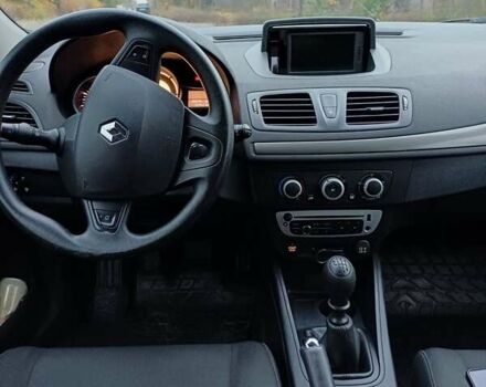 Серый Рено Меган, объемом двигателя 1.5 л и пробегом 290 тыс. км за 6500 $, фото 2 на Automoto.ua