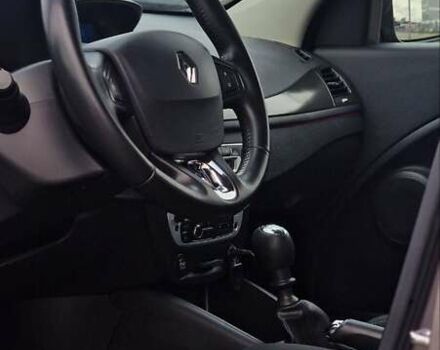 Серый Рено Меган, объемом двигателя 1.6 л и пробегом 264 тыс. км за 7700 $, фото 37 на Automoto.ua