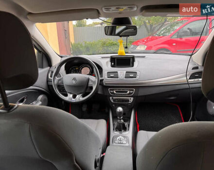 Серый Рено Меган, объемом двигателя 1.5 л и пробегом 246 тыс. км за 8500 $, фото 8 на Automoto.ua