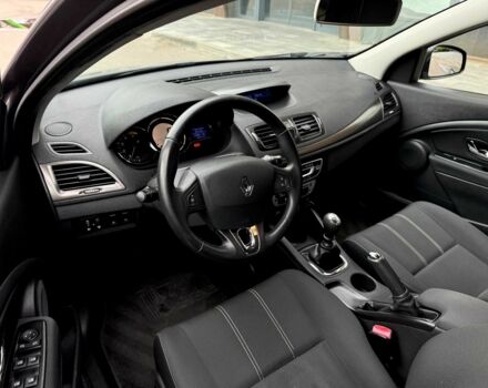 Рено Меган 2014 в Киеве на Automoto.ua Серый Рено Меган, объемом двигателя 1.5 л и пробегом 259 тыс. км за 7450 $, фото 11 на Automoto.ua