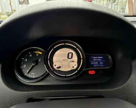 Рено Меган 2014 в Киеве на Automoto.ua Серый Рено Меган, объемом двигателя 1.5 л и пробегом 259 тыс. км за 7450 $, фото 20 на Automoto.ua