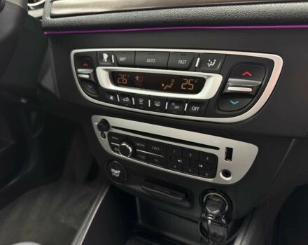 Рено Меган 2014 в Киеве на Automoto.ua Серый Рено Меган, объемом двигателя 1.5 л и пробегом 259 тыс. км за 7450 $, фото 15 на Automoto.ua