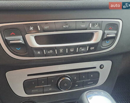 Сірий Рено Меган, об'ємом двигуна 1.5 л та пробігом 250 тис. км за 8190 $, фото 12 на Automoto.ua