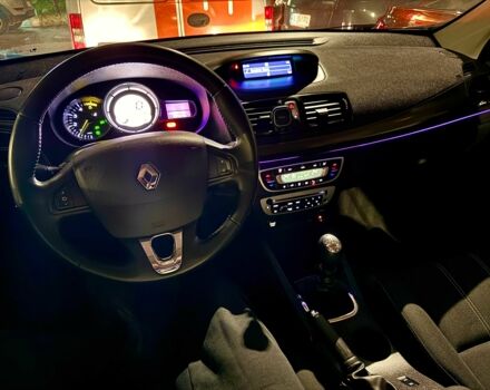 Рено Меган 2014 в Киеве на Automoto.ua Серый Рено Меган, объемом двигателя 1.5 л и пробегом 259 тыс. км за 7450 $, фото 10 на Automoto.ua