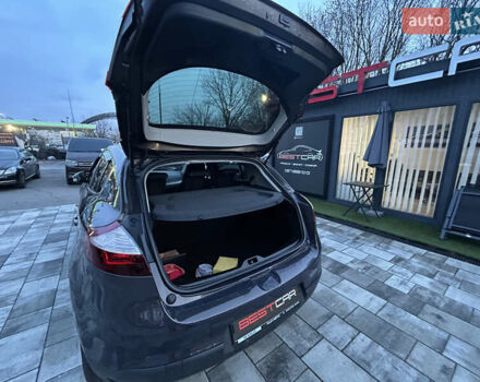 Серый Рено Меган, объемом двигателя 1.5 л и пробегом 110 тыс. км за 9999 $, фото 16 на Automoto.ua