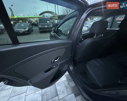 Серый Рено Меган, объемом двигателя 1.5 л и пробегом 110 тыс. км за 9999 $, фото 14 на Automoto.ua