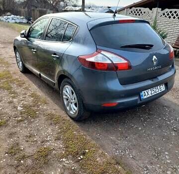 Серый Рено Меган, объемом двигателя 1.5 л и пробегом 126 тыс. км за 8700 $, фото 3 на Automoto.ua