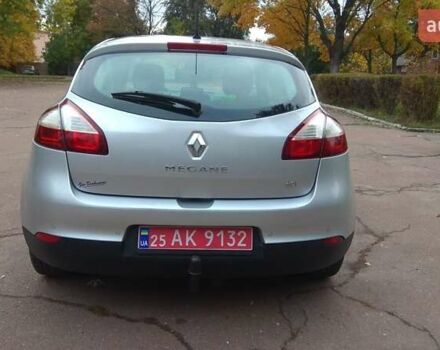 Рено Меган 2015 у Чернігові на Automoto.ua Сірий Рено Меган, об'ємом двигуна 1.46 л та пробігом 270 тис. км за 8800 $, фото 4 на Automoto.ua