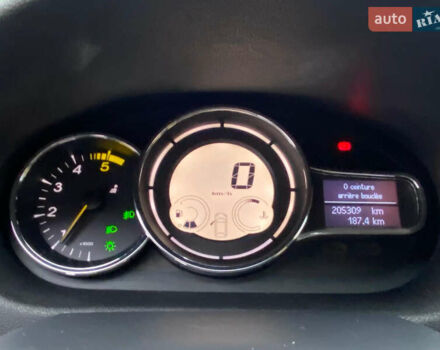 Серый Рено Меган, объемом двигателя 1.5 л и пробегом 205 тыс. км за 7999 $, фото 12 на Automoto.ua