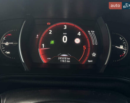 Серый Рено Меган, объемом двигателя 1.46 л и пробегом 241 тыс. км за 10999 $, фото 14 на Automoto.ua