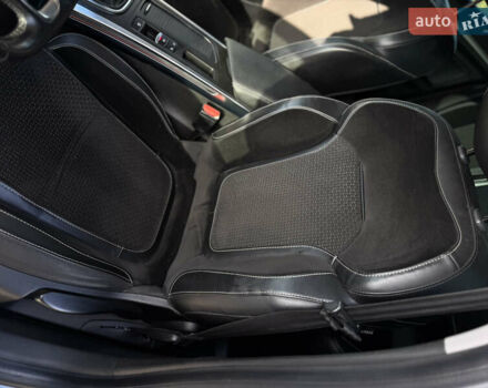 Серый Рено Меган, объемом двигателя 1.46 л и пробегом 241 тыс. км за 10999 $, фото 11 на Automoto.ua