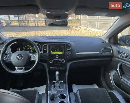 Серый Рено Меган, объемом двигателя 1.46 л и пробегом 160 тыс. км за 10900 $, фото 2 на Automoto.ua