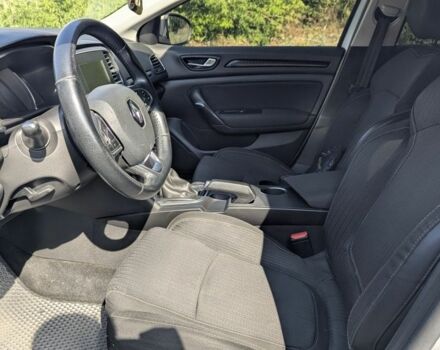 Рено Меган 2016 в Днепре (Днепропетровске) на Automoto.ua Серый Рено Меган, объемом двигателя 1.5 л и пробегом 270 тыс. км за 10000 $, фото 6 на Automoto.ua