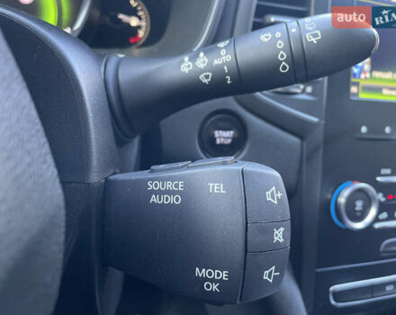 Серый Рено Меган, объемом двигателя 1.46 л и пробегом 160 тыс. км за 10900 $, фото 27 на Automoto.ua