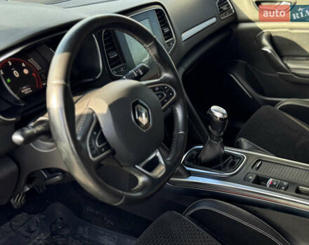 Серый Рено Меган, объемом двигателя 1.46 л и пробегом 241 тыс. км за 10999 $, фото 10 на Automoto.ua