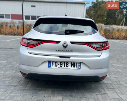 Рено Меган 2020 в Луцке на Automoto.ua Серый Рено Меган, объемом двигателя 1.46 л и пробегом 165 тыс. км за 14200 $, фото 7 на Automoto.ua