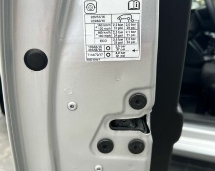 Рено Меган 2020 в Луцке на Automoto.ua Серый Рено Меган, объемом двигателя 1.5 л и пробегом 165 тыс. км за 14000 $, фото 9 на Automoto.ua