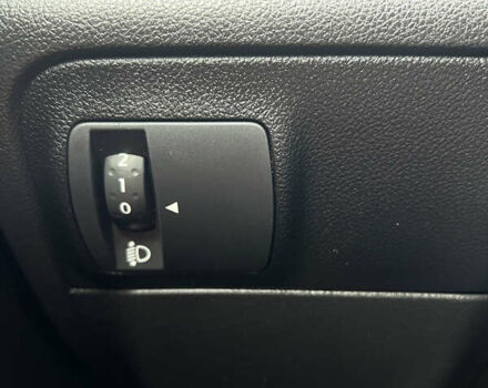 Рено Меган 2020 в Луцке на Automoto.ua Серый Рено Меган, объемом двигателя 1.46 л и пробегом 165 тыс. км за 14200 $, фото 18 на Automoto.ua