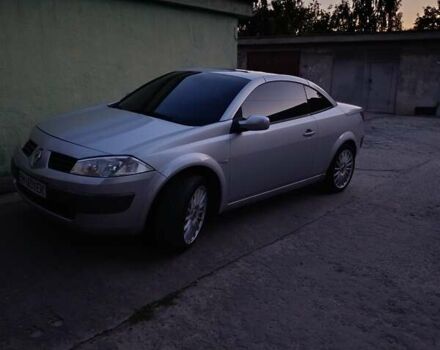 Серый Рено Меган, объемом двигателя 2 л и пробегом 240 тыс. км за 5800 $, фото 4 на Automoto.ua