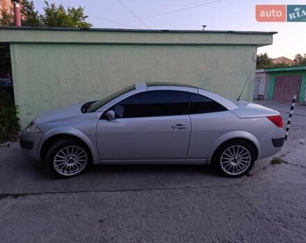 Серый Рено Меган, объемом двигателя 2 л и пробегом 240 тыс. км за 5800 $, фото 3 на Automoto.ua