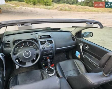 Серый Рено Меган, объемом двигателя 1.9 л и пробегом 210 тыс. км за 5300 $, фото 5 на Automoto.ua