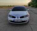 Серый Рено Меган, объемом двигателя 2 л и пробегом 160 тыс. км за 7200 $, фото 1 на Automoto.ua