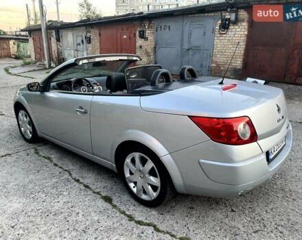 Серый Рено Меган, объемом двигателя 2 л и пробегом 177 тыс. км за 5600 $, фото 3 на Automoto.ua