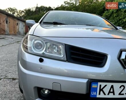 Серый Рено Меган, объемом двигателя 2 л и пробегом 177 тыс. км за 5600 $, фото 1 на Automoto.ua