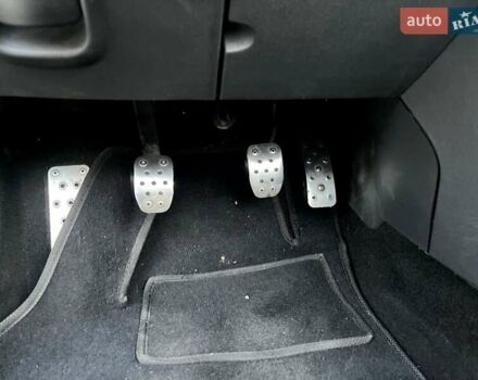 Серый Рено Меган, объемом двигателя 2 л и пробегом 177 тыс. км за 5600 $, фото 17 на Automoto.ua