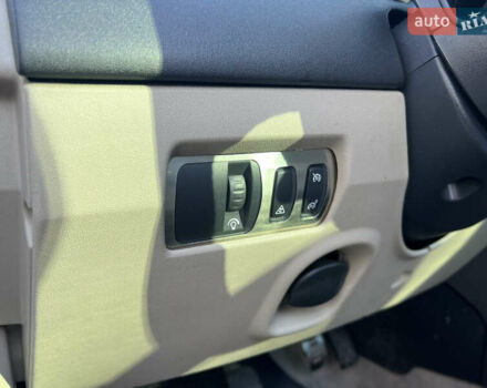 Сірий Рено Меган, об'ємом двигуна 1.9 л та пробігом 246 тис. км за 3999 $, фото 8 на Automoto.ua