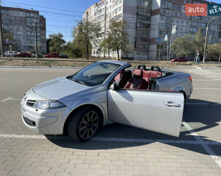 Серый Рено Меган, объемом двигателя 1.6 л и пробегом 290 тыс. км за 6500 $, фото 68 на Automoto.ua