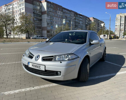 Серый Рено Меган, объемом двигателя 1.6 л и пробегом 290 тыс. км за 6500 $, фото 14 на Automoto.ua