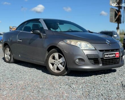 Серый Рено Меган, объемом двигателя 2 л и пробегом 215 тыс. км за 8690 $, фото 2 на Automoto.ua