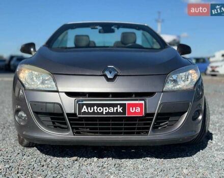 Рено Меган 2011 у Львові на Automoto.ua Сірий Рено Меган, об'ємом двигуна 2 л та пробігом 215 тис. км за 8690 $, фото 16 на Automoto.ua