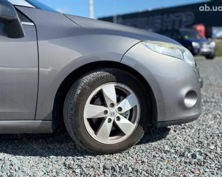 Серый Рено Меган, объемом двигателя 2 л и пробегом 215 тыс. км за 8690 $, фото 5 на Automoto.ua