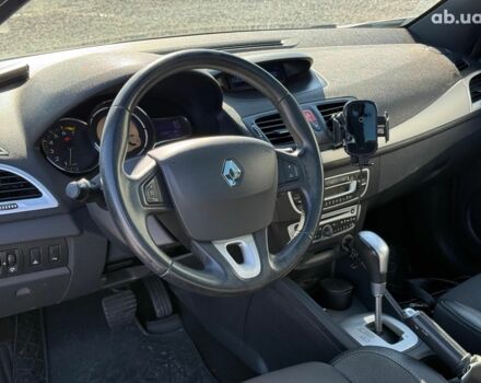 Серый Рено Меган, объемом двигателя 2 л и пробегом 215 тыс. км за 8690 $, фото 10 на Automoto.ua